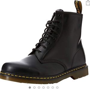 DR MARTENS 1460 ORIGINALS COMBAT BOOTS